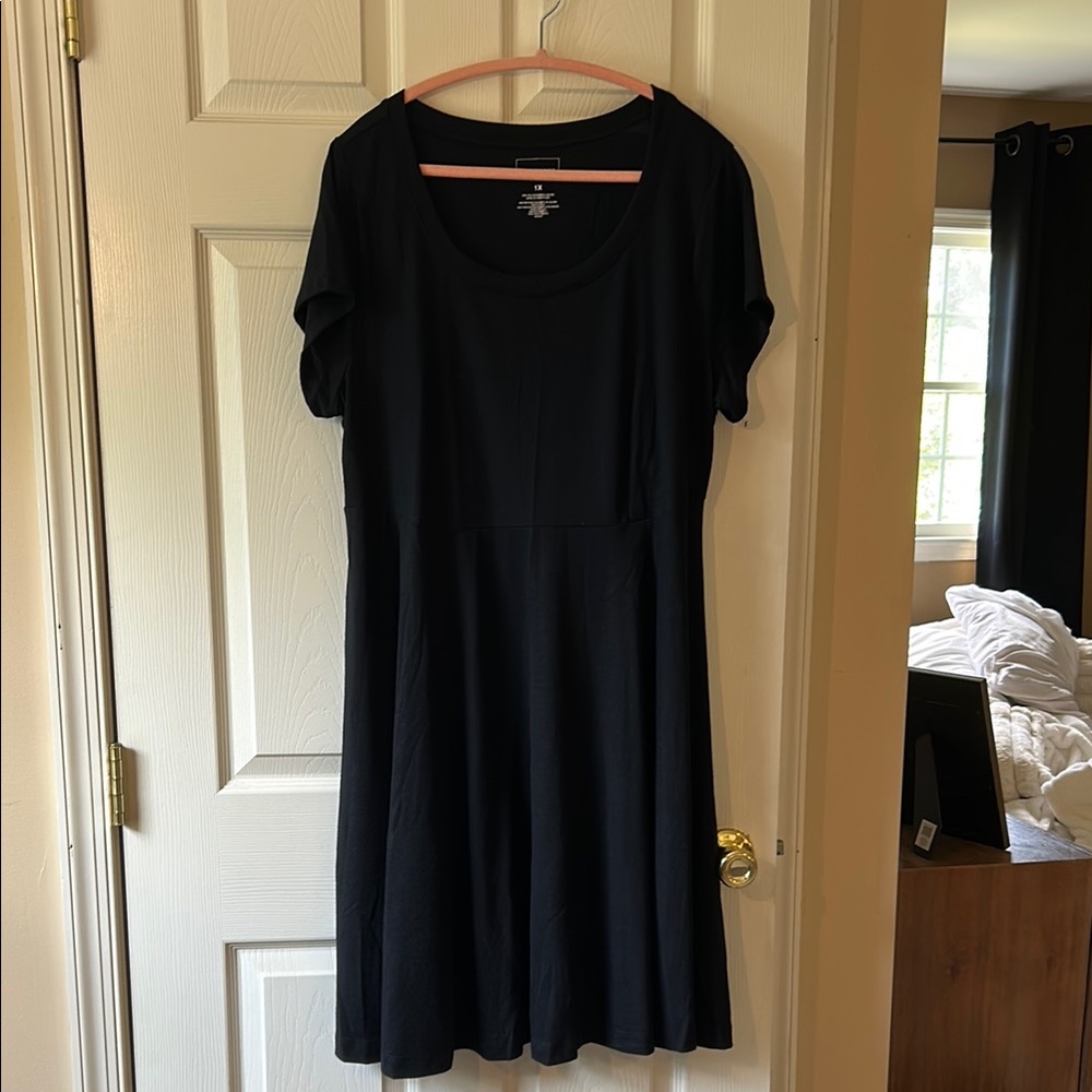 Sonoma Black A-Line Mini Dress Scoop Neck Short Sleeve